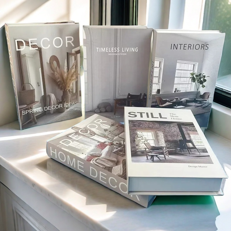 Livres décoratifs de parfum à  - Interior Design Book avis et prix