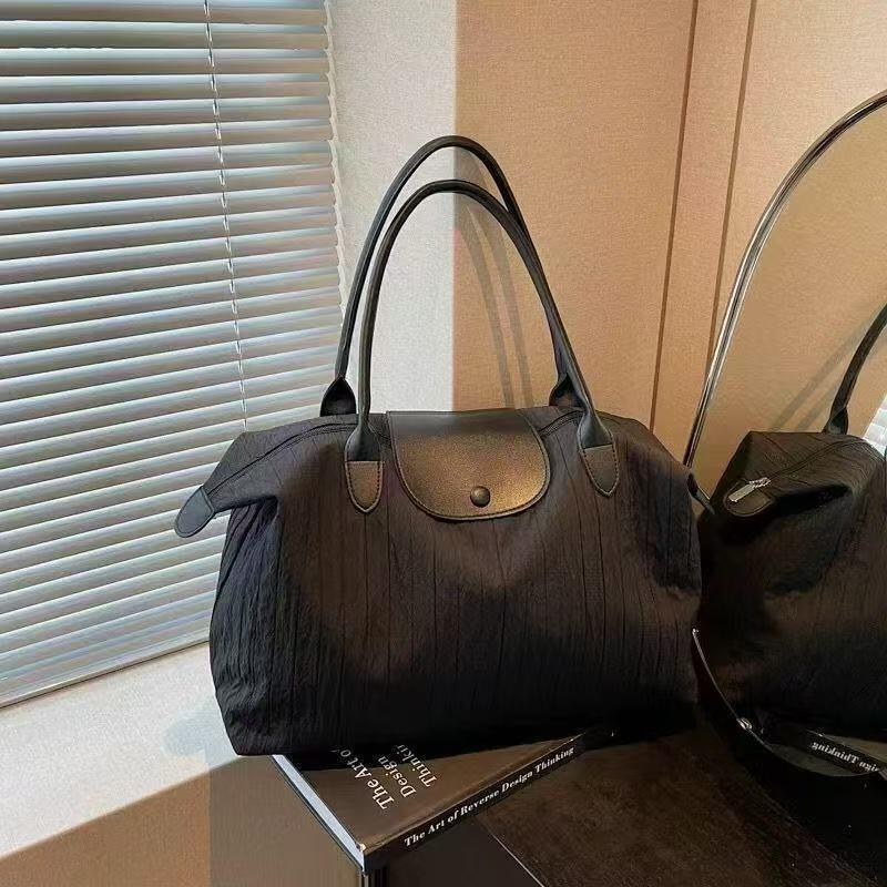 Nouveau Sac à Bandoulière Tend - Interior Design Trends 2026 avis et prix