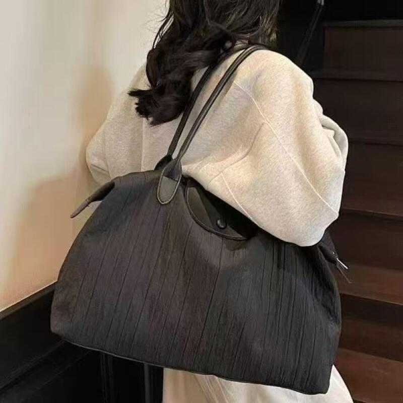 Nouveau Sac à Bandoulière Tend - Interior Design Trends 2026 avis et prix