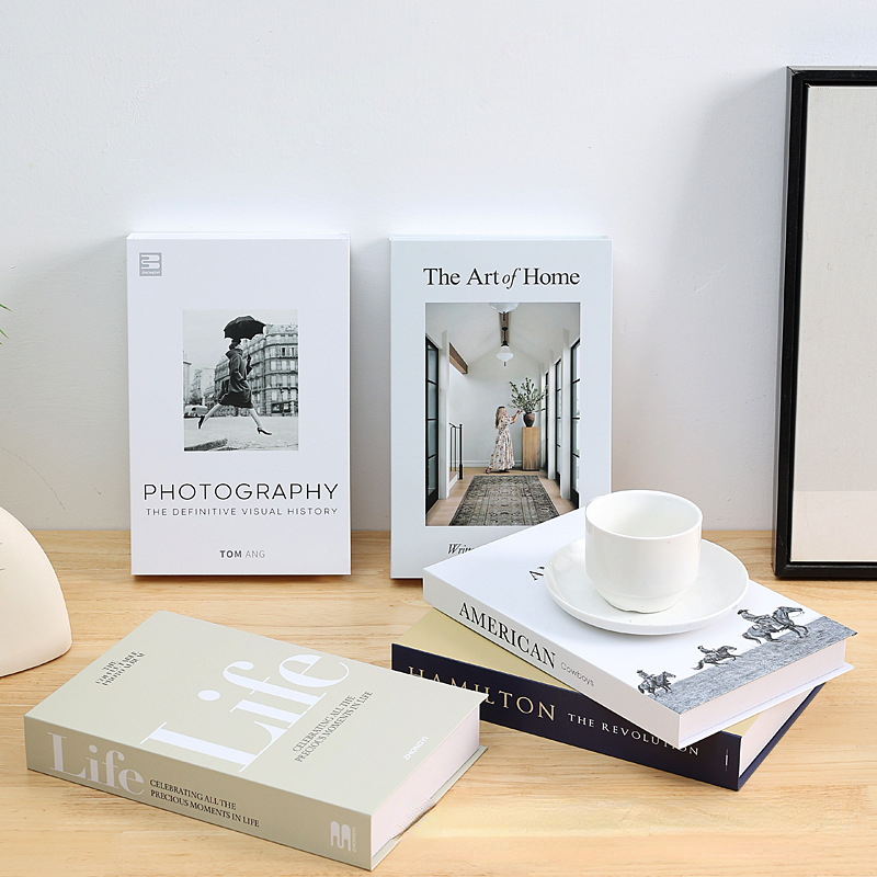 Faux livres à la mode pour la  - Interior Design Book avis et prix