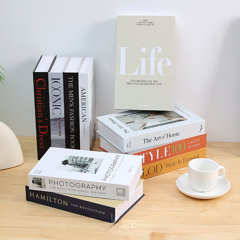 Faux livres à la mode pour la  - Interior Design Book avis et prix